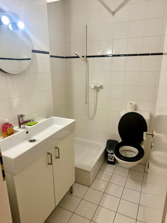 Spacieuse surface commerciale de 130m2 au Centre de Sion 8