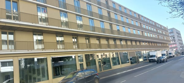 SENSATIONNEL 3 MOIS DE LOYER OFFERTS Local commercial neuf à Sion 3