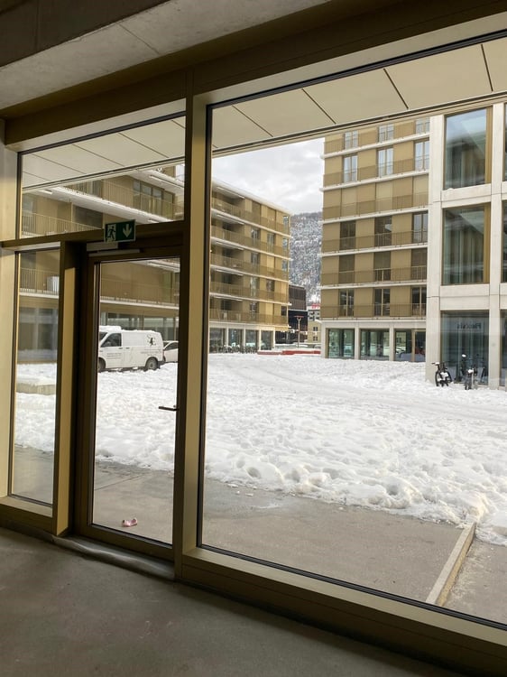 SENSATIONNEL 3 MOIS DE LOYER OFFERTS Local commercial neuf à Sion 9