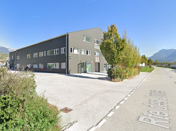 Local au rez-de-chaussée à Uvrier 2