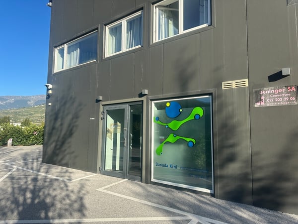 Local au rez-de-chaussée à Uvrier 1