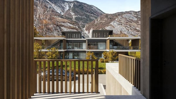 Rez-de-chaussée 5,5 pces avec grande terrasse et spacieux jardin 9
