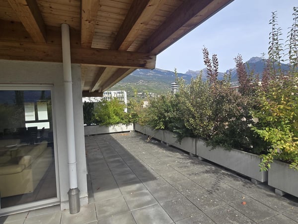 Splendide appartement 5,5 pièces en attique à Conthey 10
