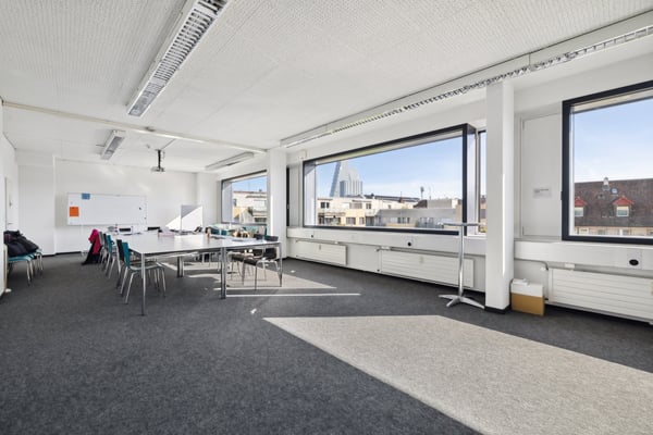 MODERNE BÜROFLÄCHEN NÄHE CLARAPLATZ 6