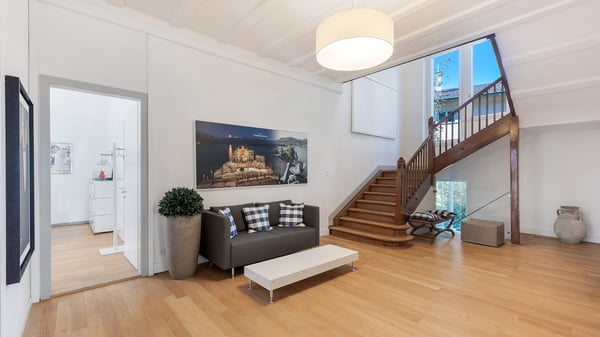 Repräsentative Bürovilla mit Charakter und Garten! 3