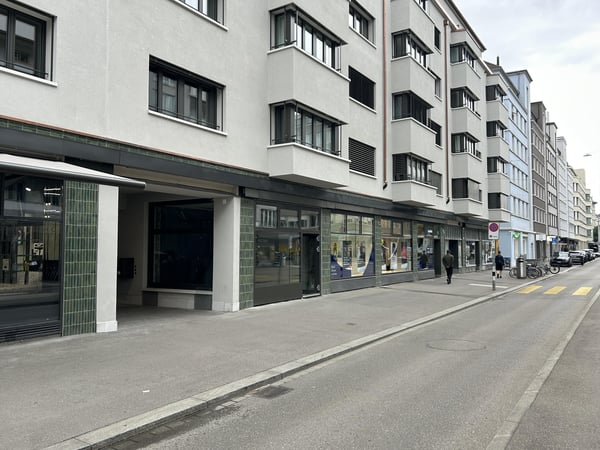 34 m² Retail Opportunity in the Heart of Zurich Seefeld 2