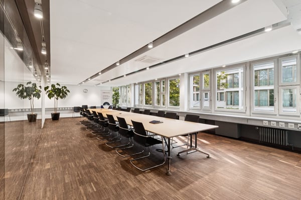 In 3 Min am Bahnhof Stadelhofen  Ihr Büro im Seefeld 4
