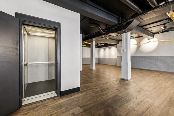 Zentrale Geschäftsadresse mit direktem Liftzugang 6