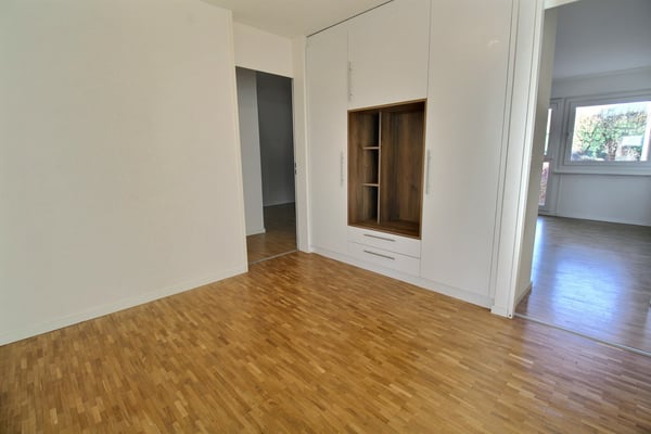 Appartement de 1.5 pièces entièrement rénové à Fribourg 8