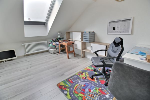 Appartement de 6.5 pièces avec cachet à Misery-Courtion 9