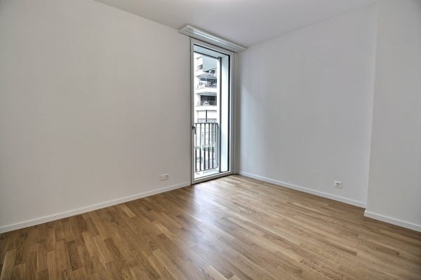 5.5 pièces neuf au 1er étage ! 6
