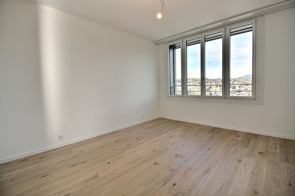 Lumineux 5.5 pièces neuf à Marly ! 8