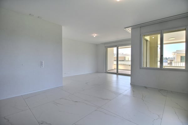 Exceptionnel appartement de 3.5 pièces au dernier étage à louer à Marly ! 1