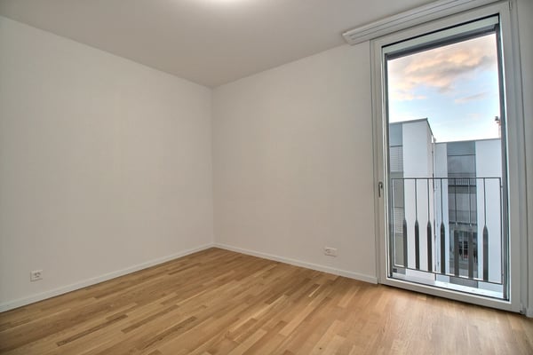 4.5 pièces neuf au 2ème étage ! 8