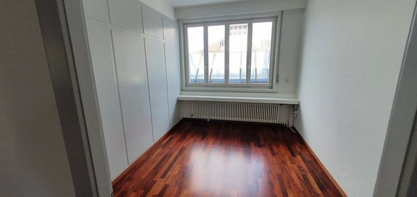 Grosse Bürofläche (380 m2) im Gewerbepark Felsenau, Bern 12