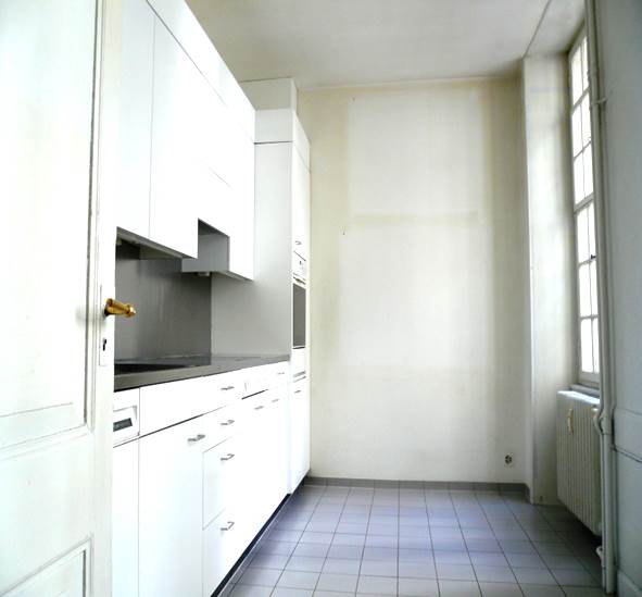 Elegante 1-Zimmer-Altbauwohnung in der Berner Altstadt 6