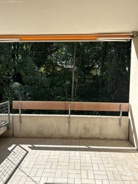 Gemütliche 2-Zimmer-Wohnung mit Balkon in Bern 6