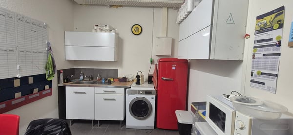 Produktionsfläche von total 145 m2 (2 Räume) 5