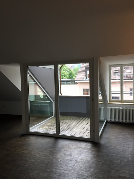 Aussergewöhnliche Dachwohnung mit Balkon 3