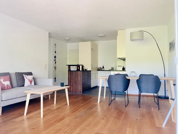 Moderne Wohnung mit herrlicher Weitsicht an zentraler Lage 2