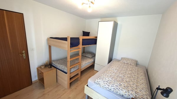 Gepflegte Ferienwohnung in ruhiger Überbauung 7