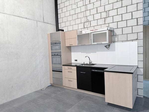 Geniale Gewerbefläche mit Zufahrtsrampe 18