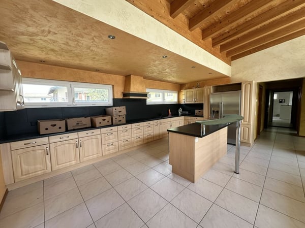 Villa avec écurie pour chevaux à Dorénaz 6