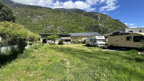 Villa avec écurie pour chevaux à Dorénaz 3