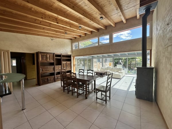 Villa avec écurie pour chevaux à Dorénaz 9