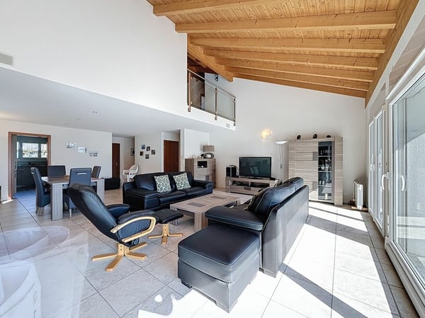 Magnifique attique plein sud avec grande terrasse sur Evionnaz 6