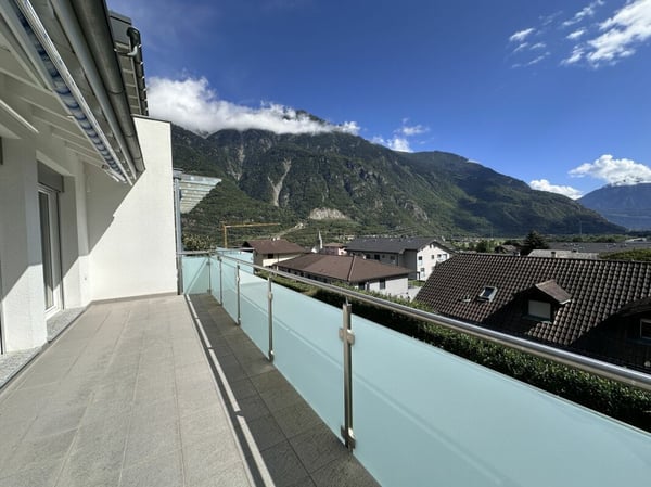 Magnifique attique plein sud avec grande terrasse sur Evionnaz 12