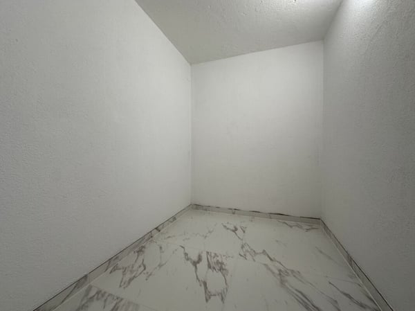 Maison individuelle avec possibilité d'activité indépendante et grande terrasse 14