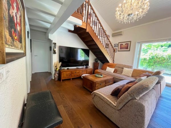 Magnifique villa avec piscine à Valeyres-sous-Montagny 16