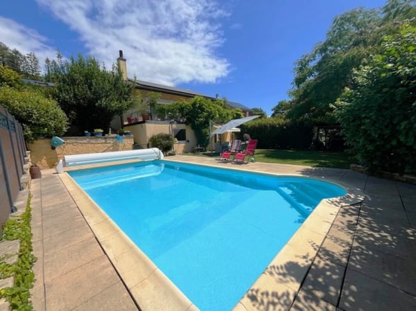Magnifique villa avec piscine à Valeyres-sous-Montagny 1