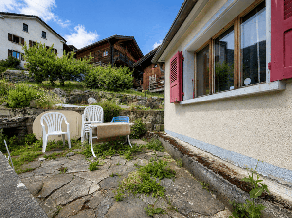 Chalet de 4 pièces dans le village 
