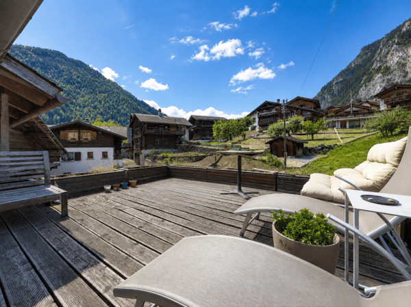 Chalet de 4 pièces dans le village 