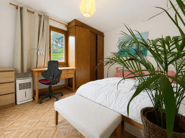 Chalet de 4 pièces dans le village 