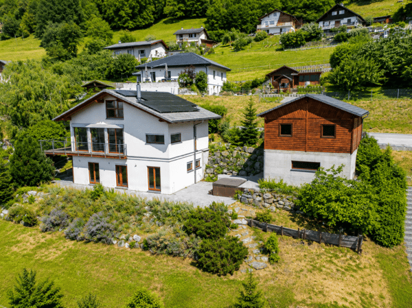 Magnifique villa d'architecte avec spectaculaire vue panoramique sur la plaine et les Dents-du-Midi