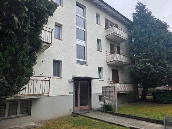 Gepflegte 2-Zimmerwohnung in Altbau 2
