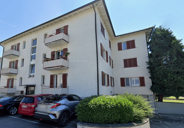 Gepflegte 2-Zimmerwohnung in Altbau 3