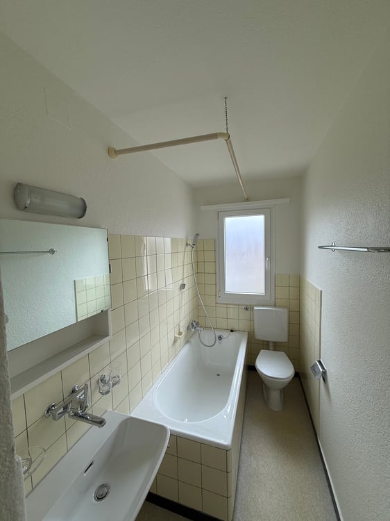 Gepflegte 2-Zimmerwohnung in Altbau 10