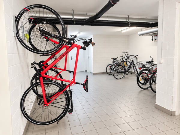 Helle 4.5-Zimmer-Wohnung mit Balkon und Garage in Dietikon 20