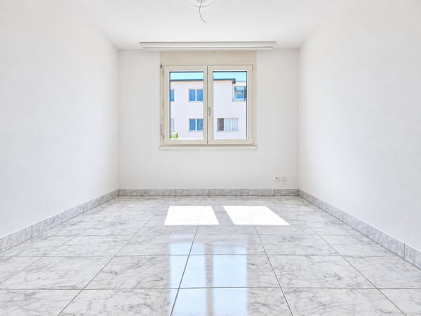 Helle 4.5-Zimmer-Wohnung mit Balkon und Garage in Dietikon 10