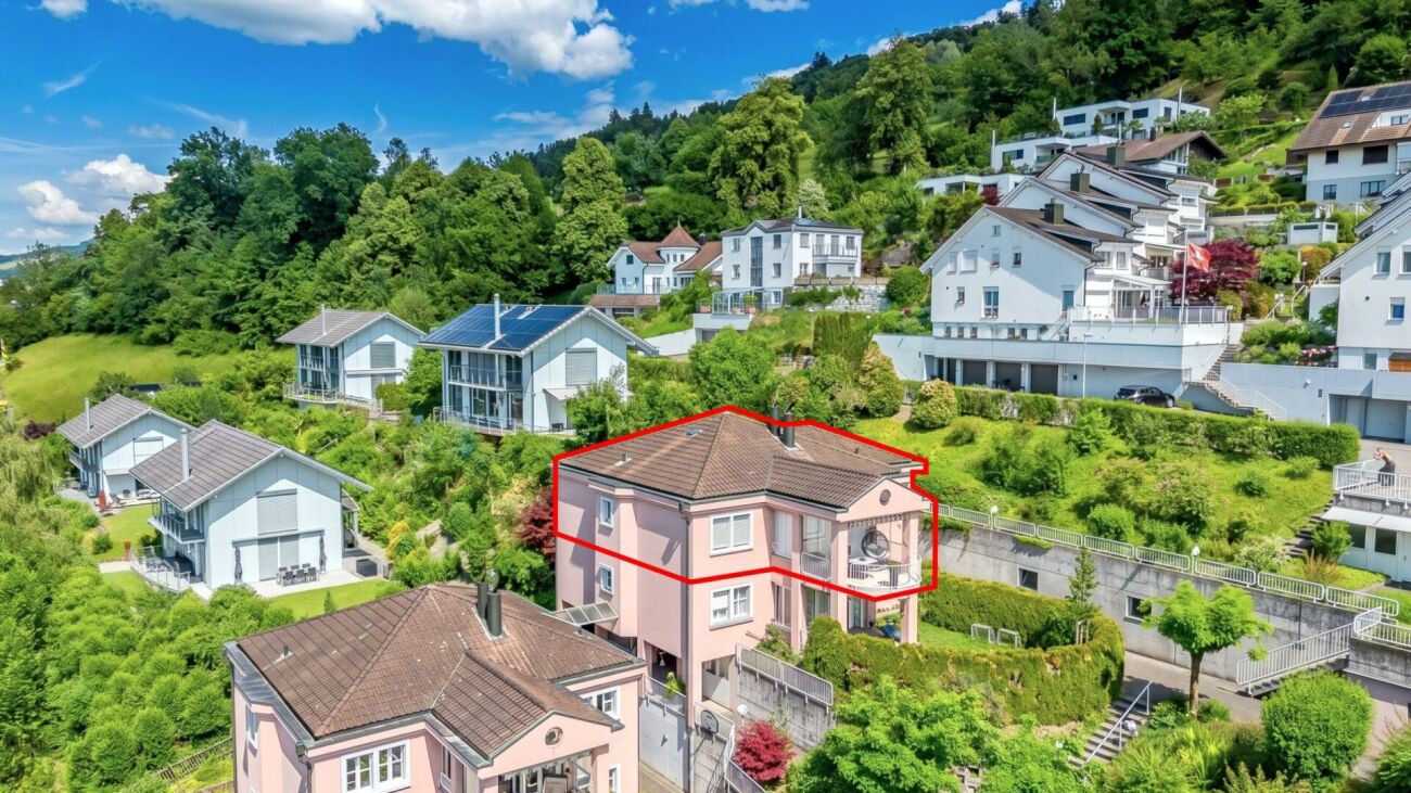 Dachwohnung mit unverbaubarer Aussicht