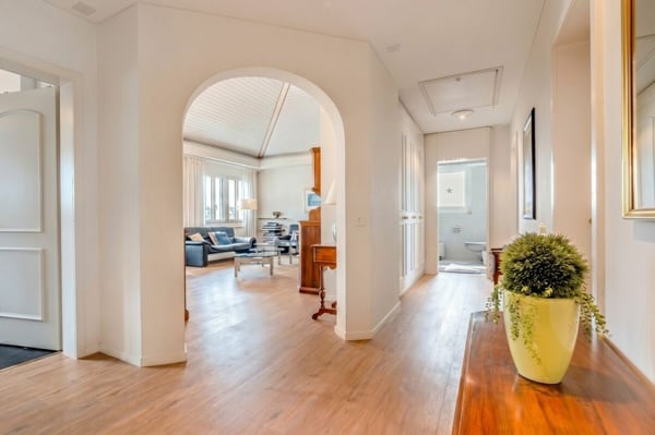 Dachwohnung mit unverbaubarer Weitsicht 9