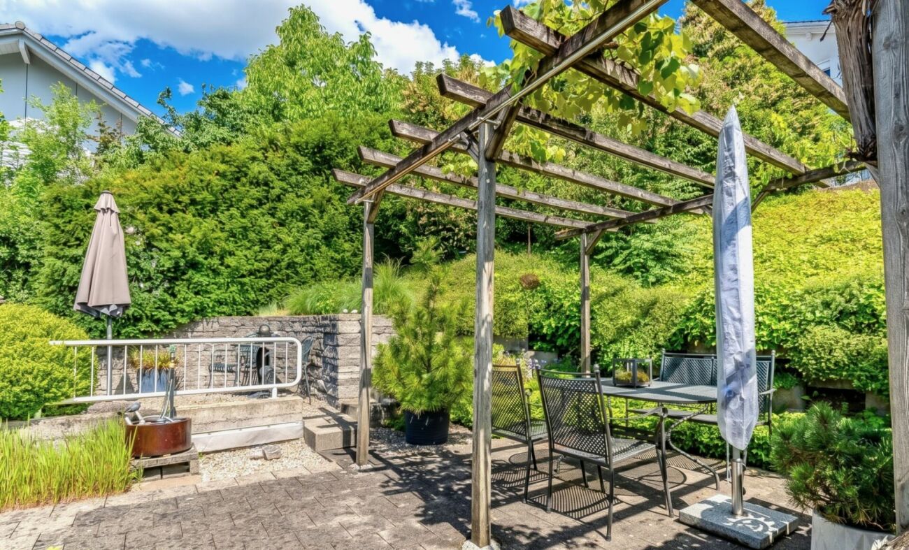 Dachwohnung mit unverbaubarer Aussicht