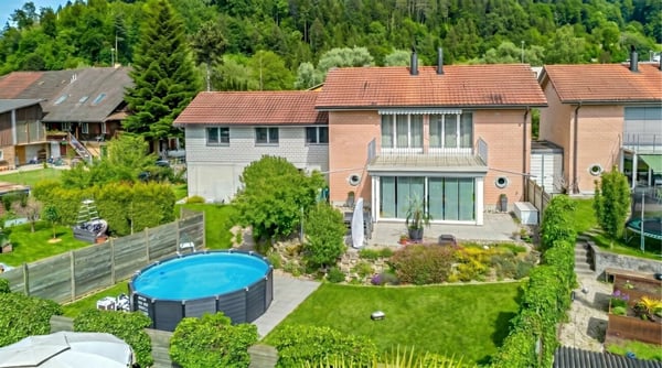 Einfamilienhaus mit viel Platz und weitläufigem Garten 2