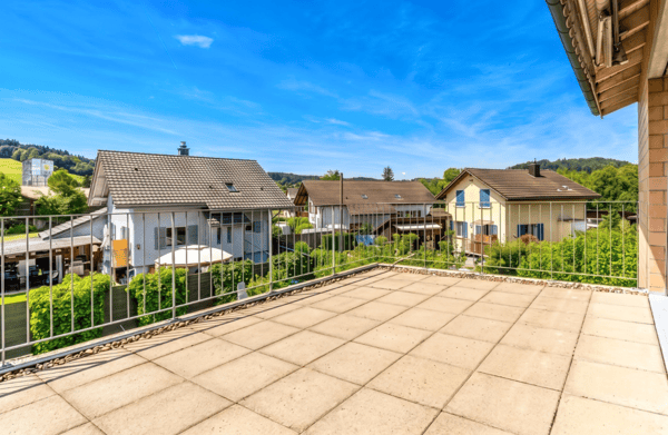 Familientraum mit weitläufigem Garten in Altishofen 11