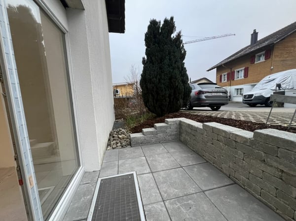Schmucke 2,5 Zi mit Privatsitzplatz 5