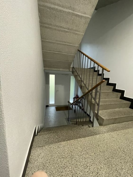 Helle 3.5-Zi-Wohnung an zentraler Lage 12